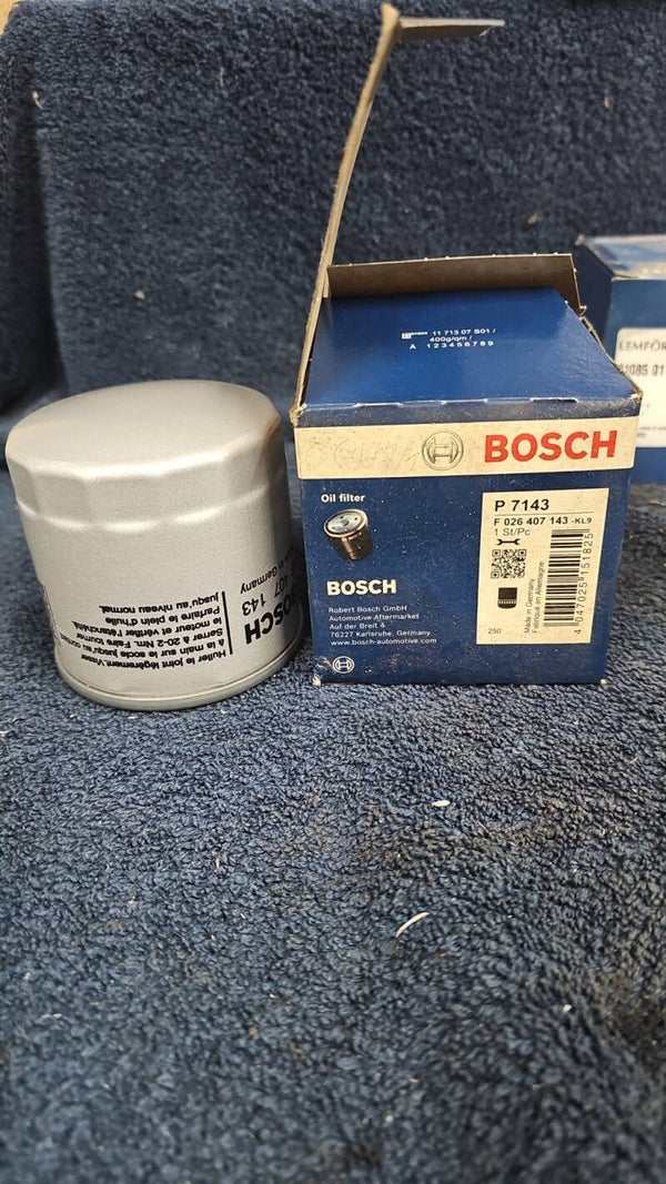 Ölfilter  AUDI:	04E 115 561 AC 04E 115 561 B 04E 115 561 H 04E 115 561 T AUSTIN:	FH1 024 FH1 184 CUPRA:	04E115561AC 04E115561H 04E115561T FORD:	2621215 KHD:	001182236 ROVER:	FH1 024 FH1 184 SEAT:	04E 115 561 AC 04E 115 561 B 04E 115 561 H 04E 115 561 T SK