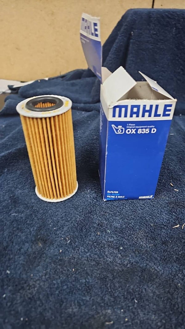 Ölfilter  OX-835-D   AUDI: 06K 115 466 06K 115 562 06K115466 06L 115 562 6L115466 6L115562 95811556201 CUPRA:	06K115466 06L115466C 06L115562B PORSCHE:	958 115 441 10 958 115 466 00 958 115 562 00 SEAT:	06K 115 562 06K115562 06L 115 562 06L115466C 6K115562