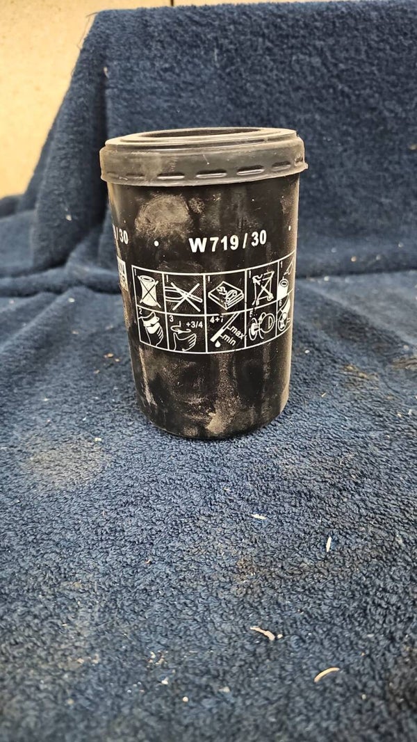 Ölfilter W-719/30    JUNGHEINRICH:	510 9539 1 KUBOTA:	1J878-32431 HH153-32430 LINDE:	0009831444 VW06A115561B STILL:	171 941 VAG:	034 115 561 A 06A 115 561 06A 115 561 B 06A 115 561 E 078 115 561 K 1JM 115 561 BZ