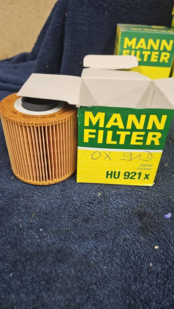 Ölfilter HU-921-x BMW:	11 42 1 709 514 11 42 1 709 865 11 42 1 727 300 FORD:	5022 737