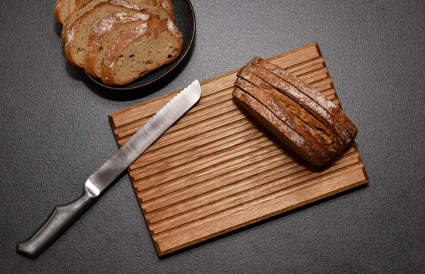 Brotschneidebrett Eiche massiv