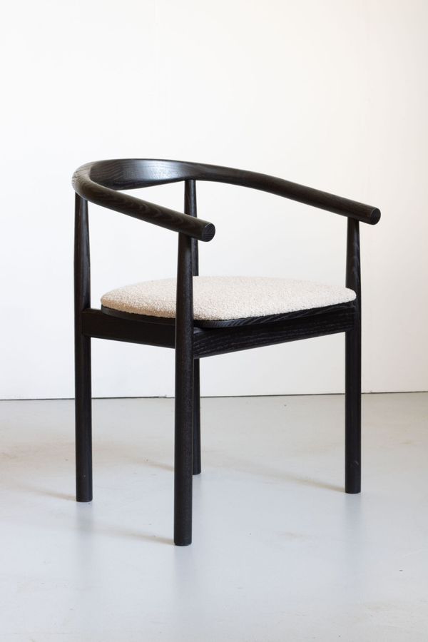 Eetkamerstoel Calm | Zwart | Boucle Stijlvolle design stoelen in zwarte afwerkin