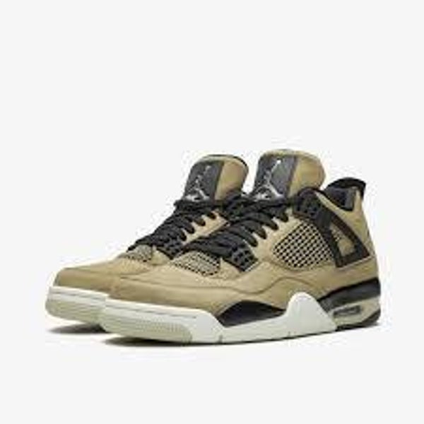 Jordan Retro 4 Champión Fosil