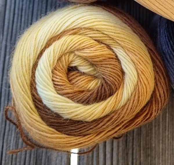 year socks oker 03