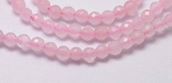 4mm faceted Rozenkwarts       per 10 stuks