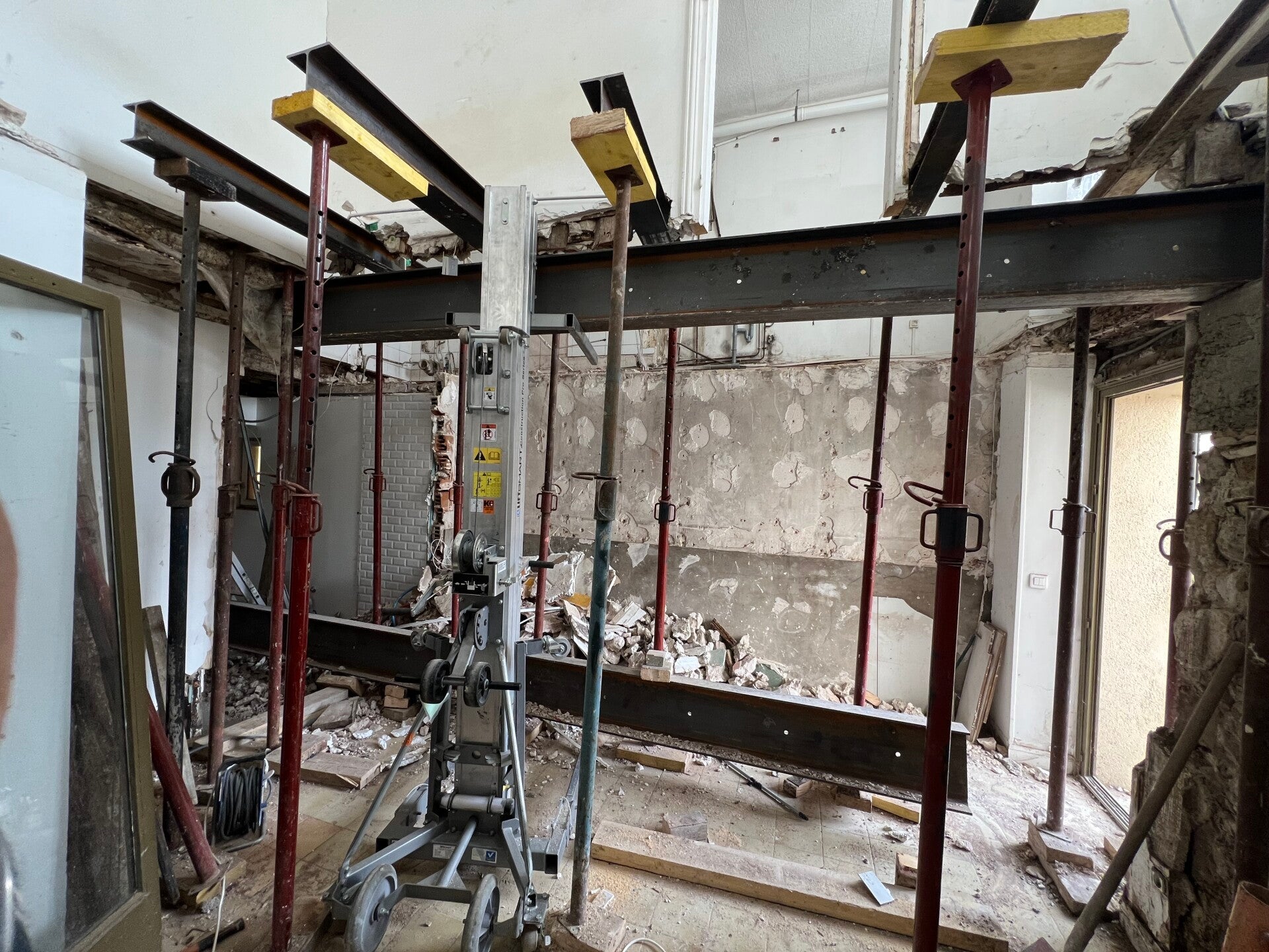 Démolition d'un mur porteur et pose d'un IPN