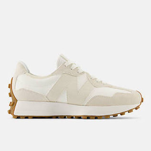 Women’s shoes and sneakers