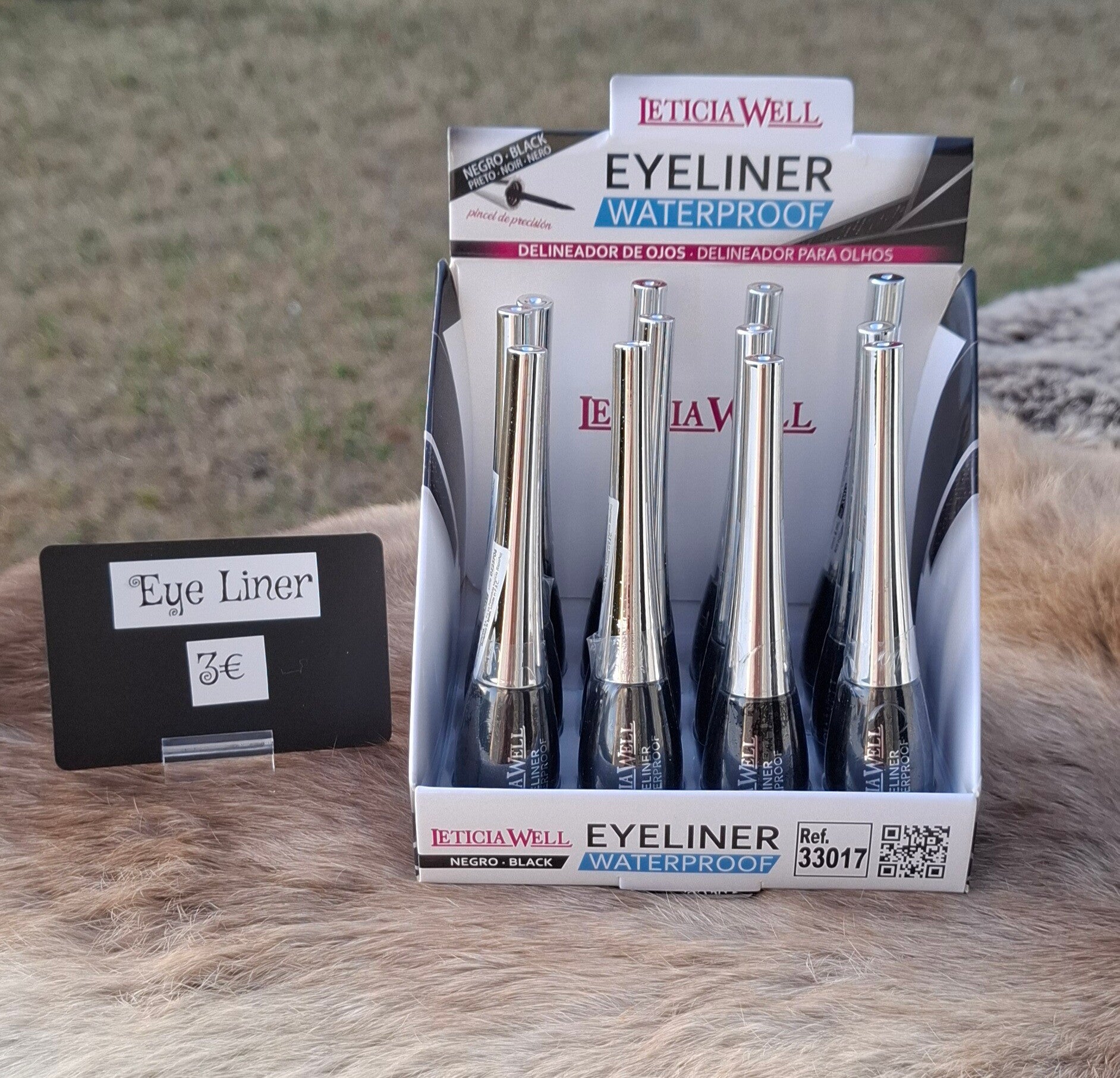 EYE LINER WATERPROOF LETICIA WELL