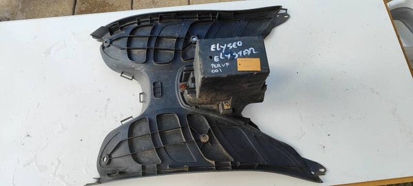 Voetplaat  Peugeot Elystar 50.