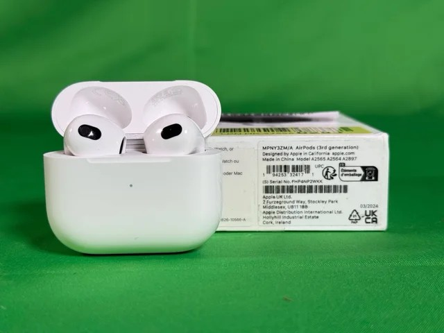 AIRPODS 3