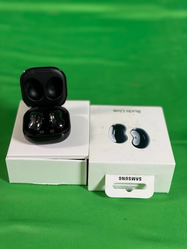 SAMSUNG BUDS LIVE