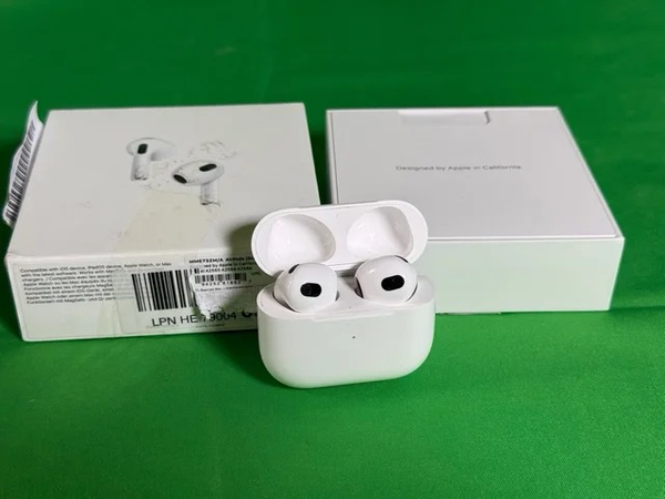AIRPODS 3 2024