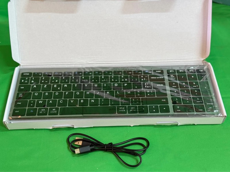 TECLADO INALÁMBRICO BLUETOOTH