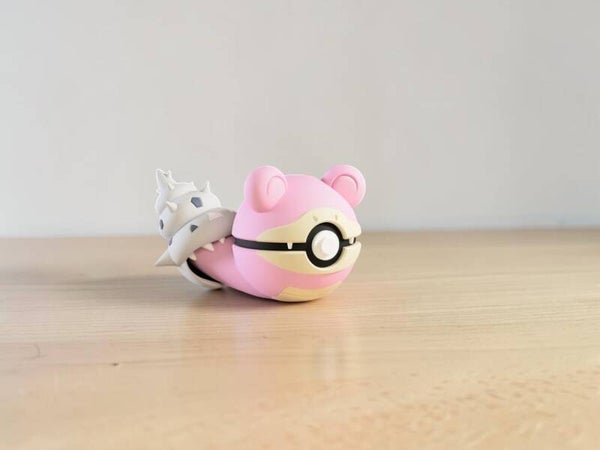 #0080 Pokeball Flagadoss