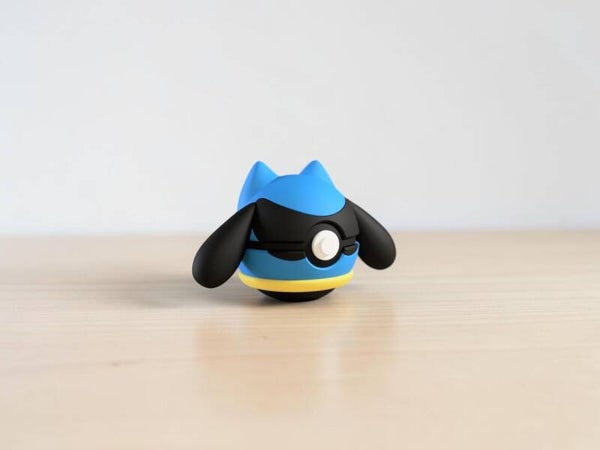 #0447 Pokeball Riolu