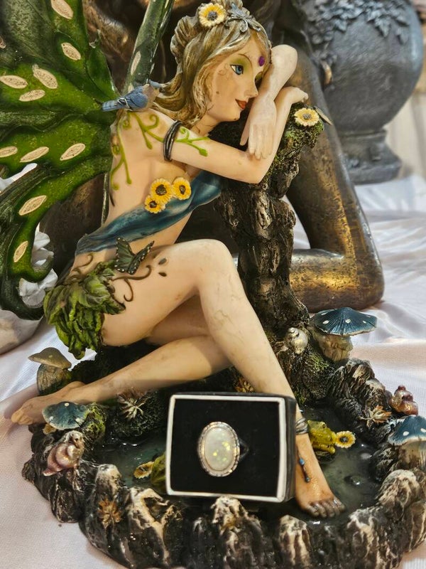 NATURAL ETHIOPIAN OPAL AND STERLING SILVER RING SZ US 6.5