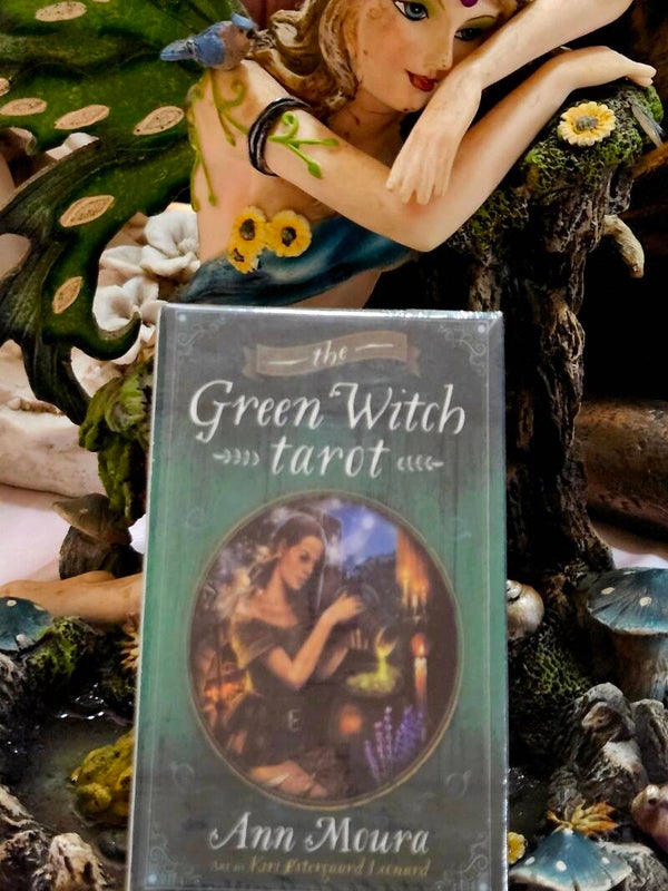 THE GREEN WITCH TAROT