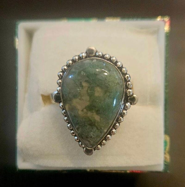 NATURAL ALEXANDRITE IN STERLING SILVER RING SZ. 8.5