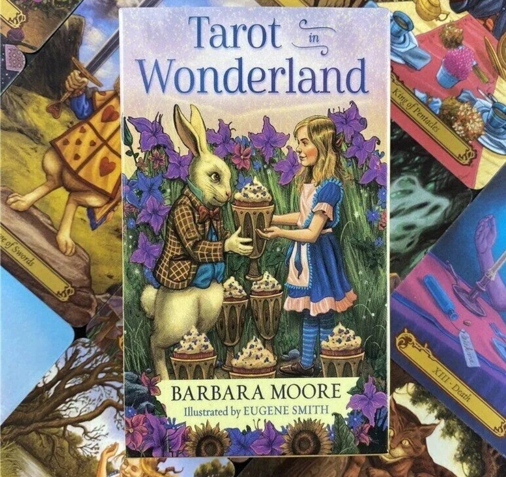 TAROT IN WONDERLAND A 78 CARD  DECK ENGLISH VERSION