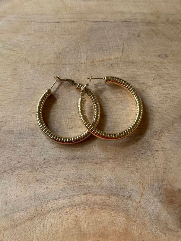 The swirl hoops