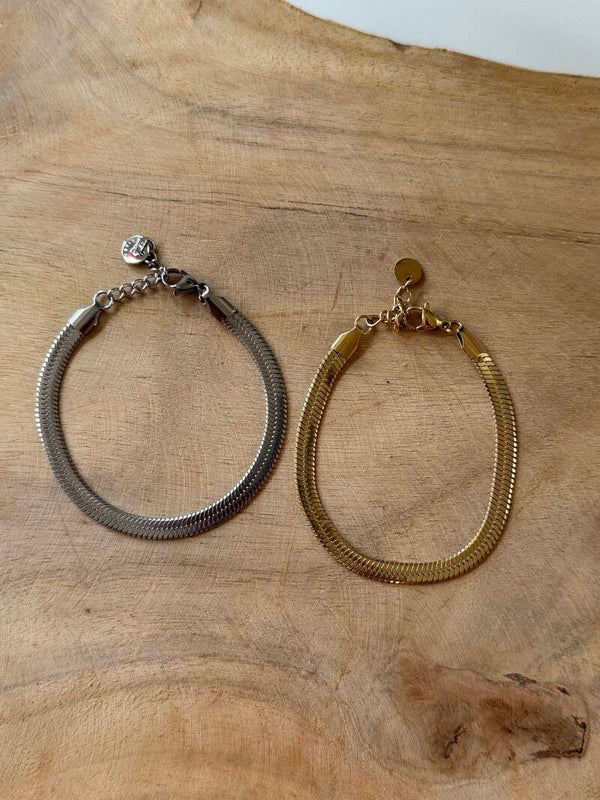 The swirl bracelet