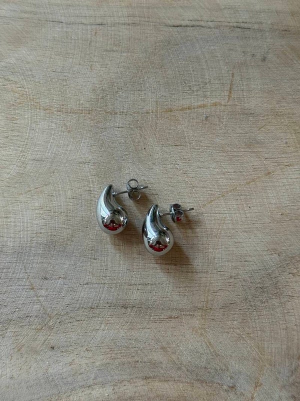 Druppel knopjes zilver (medium formaat)
