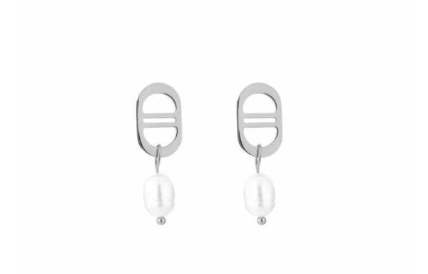 The pearl goodlife earrings