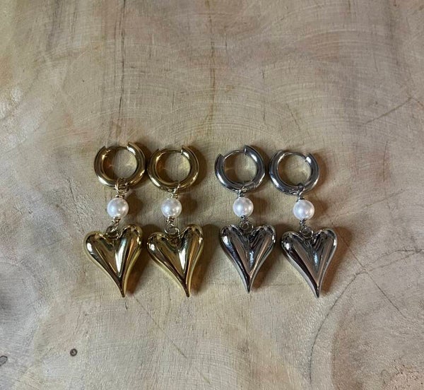 Pearl and heart earrings