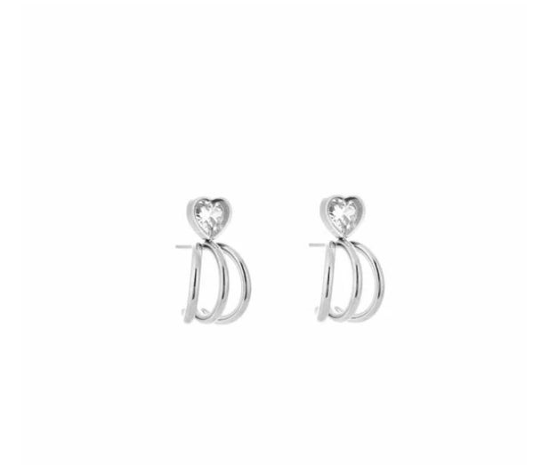 The pearl heart earrings