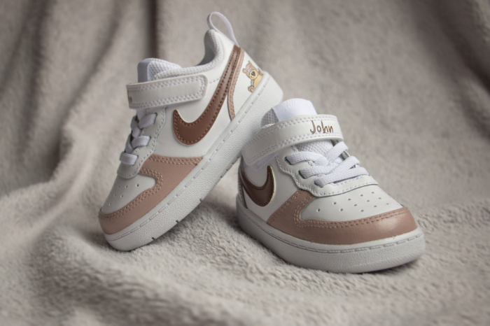 Handbemalte Sneaker für Babies