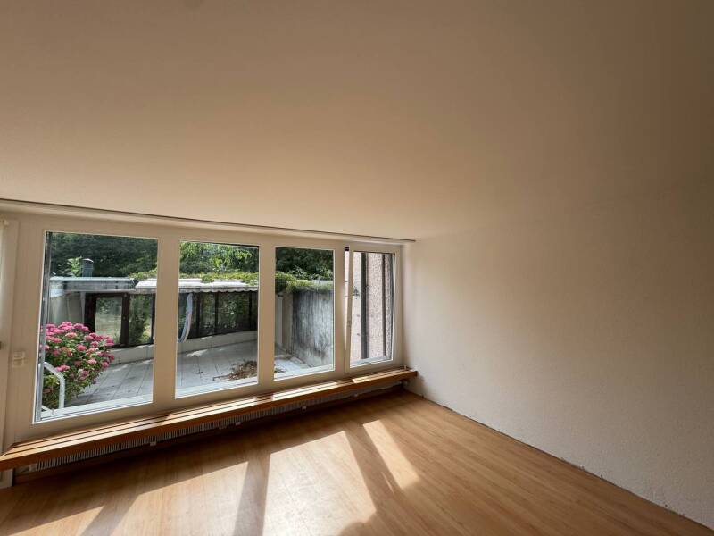 df4536a3-6a2c-4965-b0af-fd4697a30fe4-standard.jpg