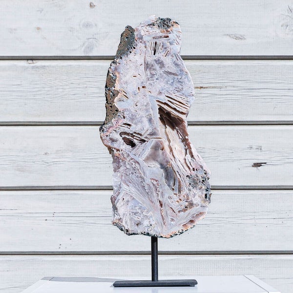 Roze Chalcedoon (Amethist) Op Standaard #319b