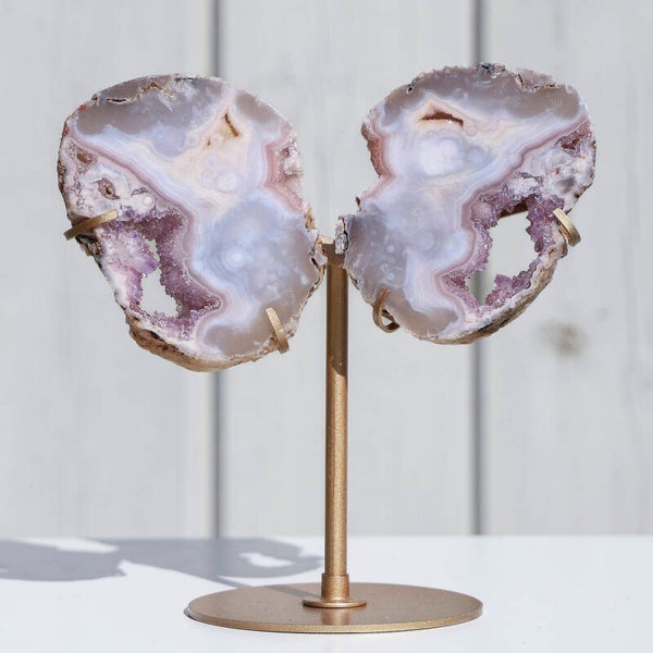 Roze Chalcedoon Vleugels Op Standaard #356n