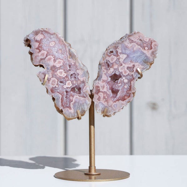 Roze Chalcedoon Vleugels Op Standaard #356c