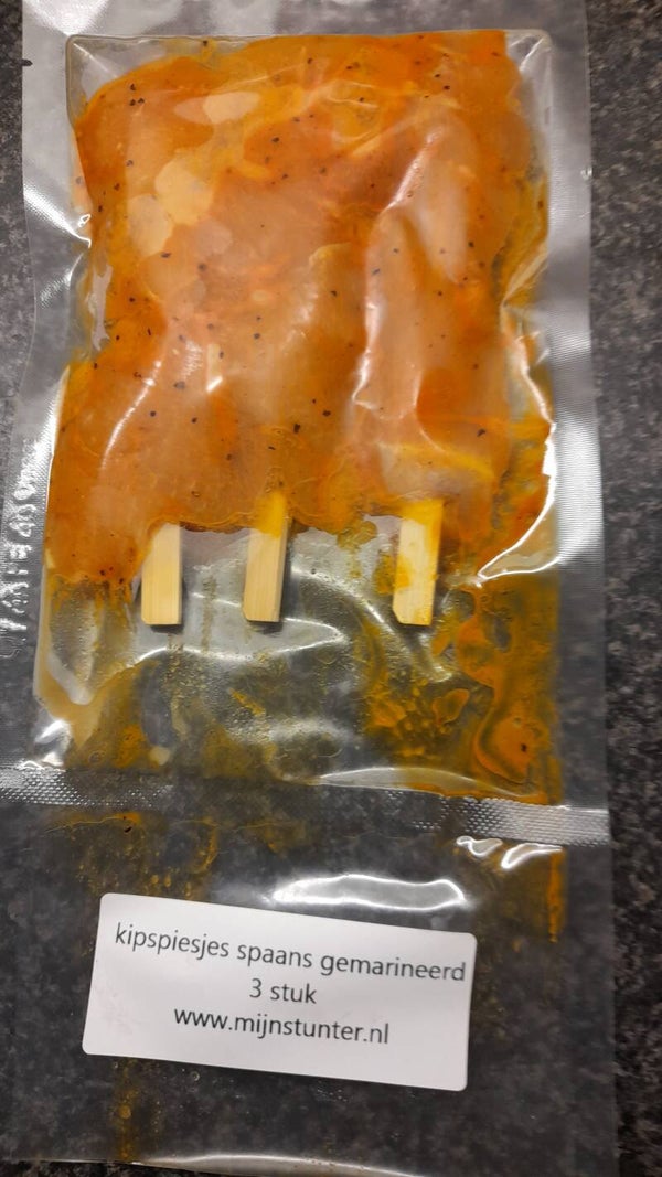 3 kipspiesjes  Spaans gemarineerd