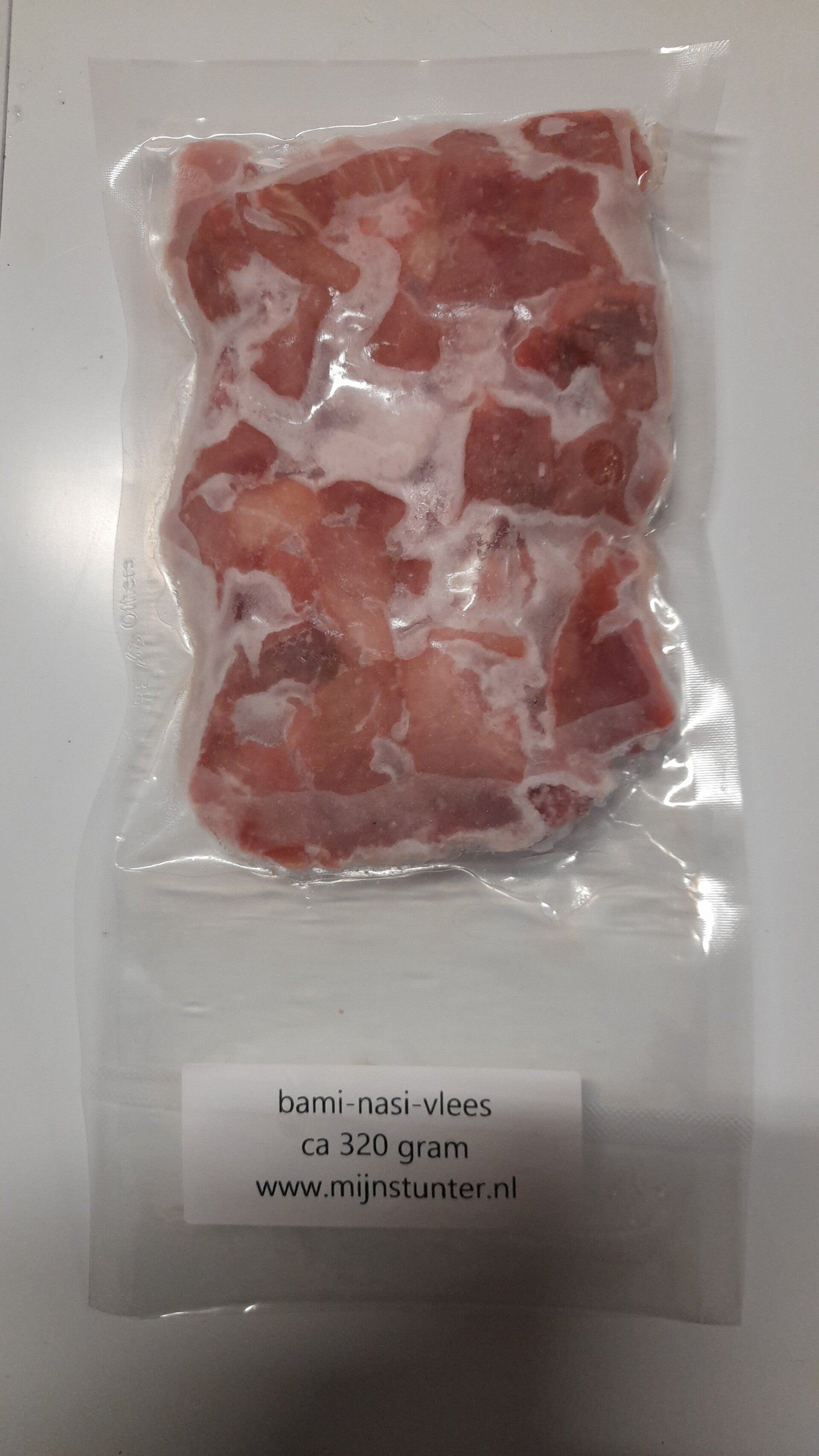Bami nasi vlees ca 320gr