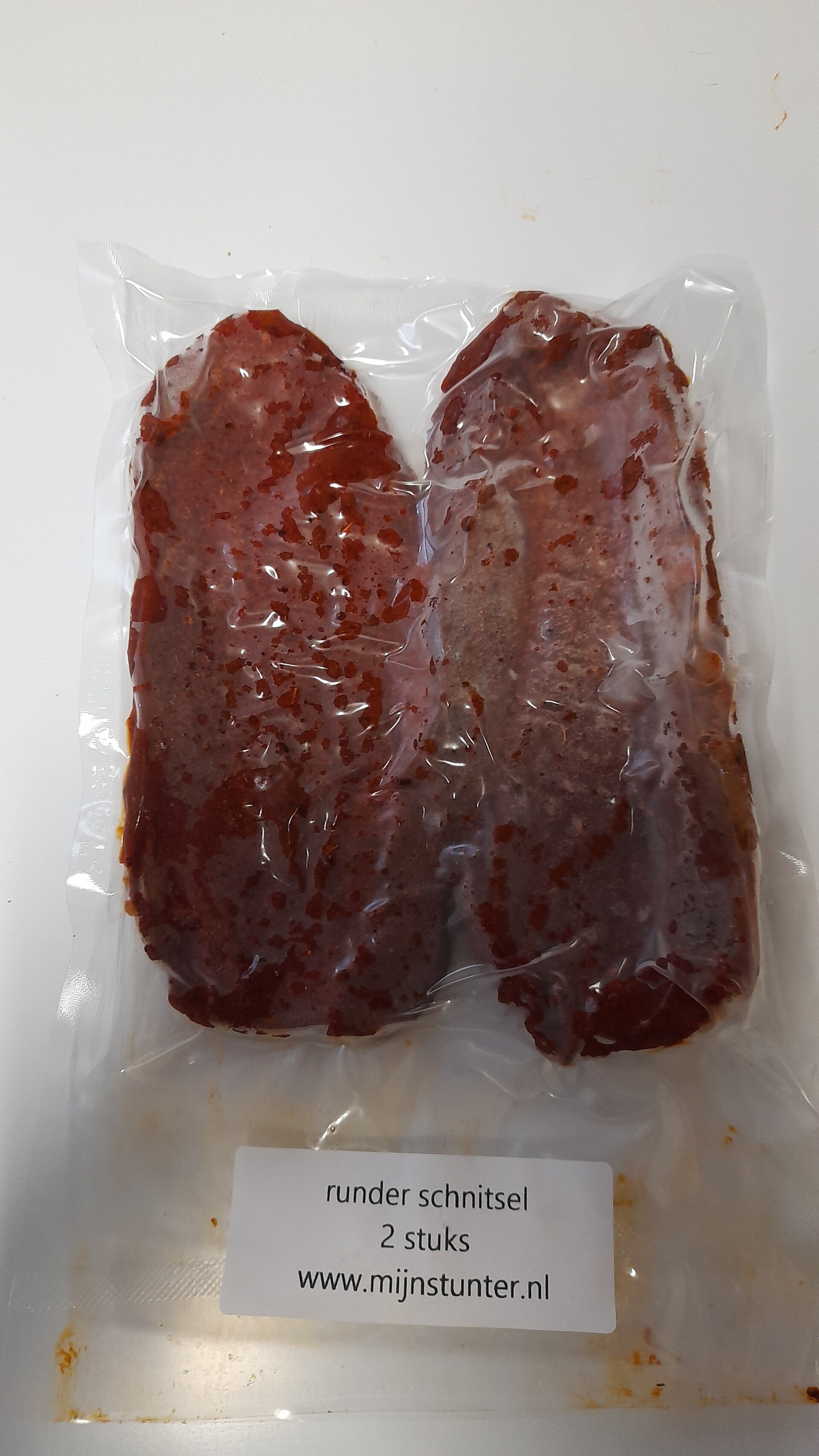 2 runder schnitzels gepaneerd