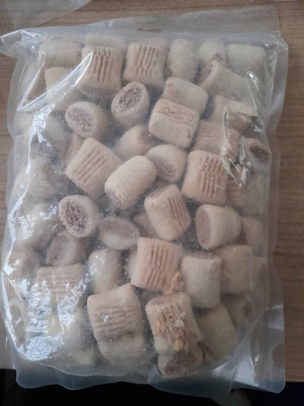 Kleine mergkoekjes hond