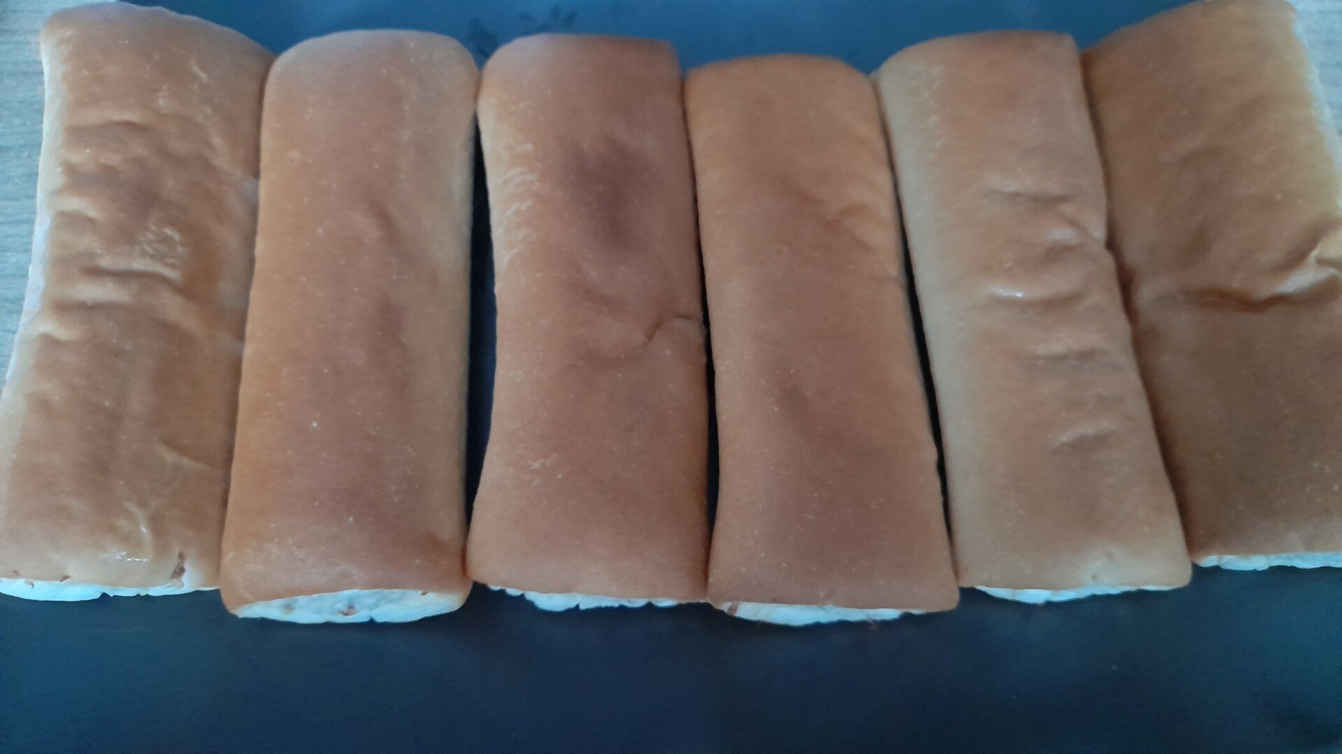 6 Brabantse worstenbroodjes