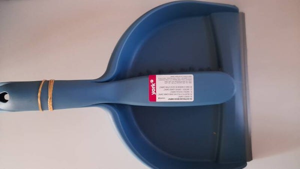 Stoffer en blik blauw