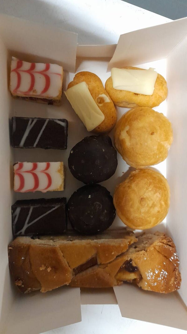 12 mini gebakjes