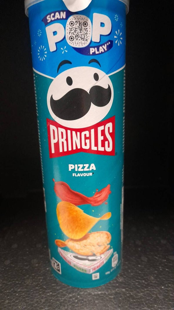 Pringels pizza flavour