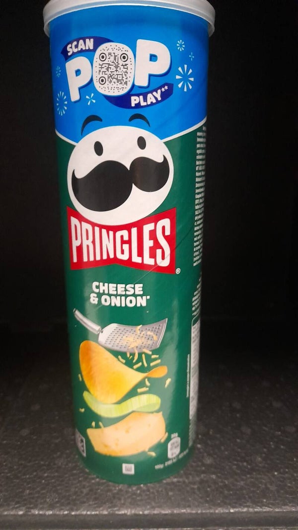Pringels cheese&onion