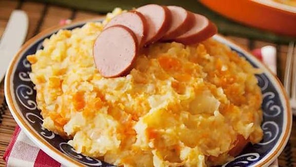 Peeenstampot met rookworst en jus