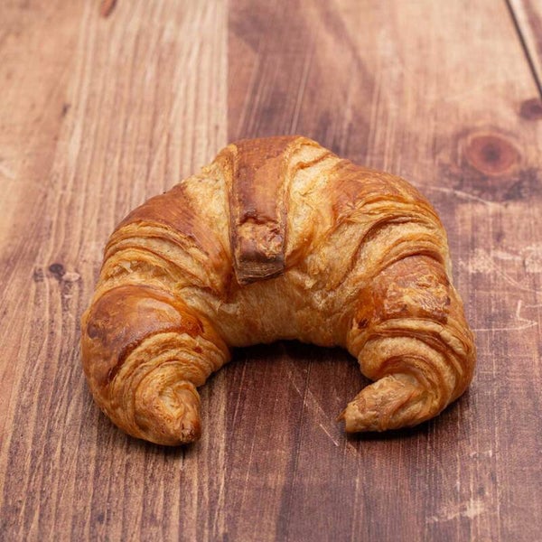 8 afgebakken croissants