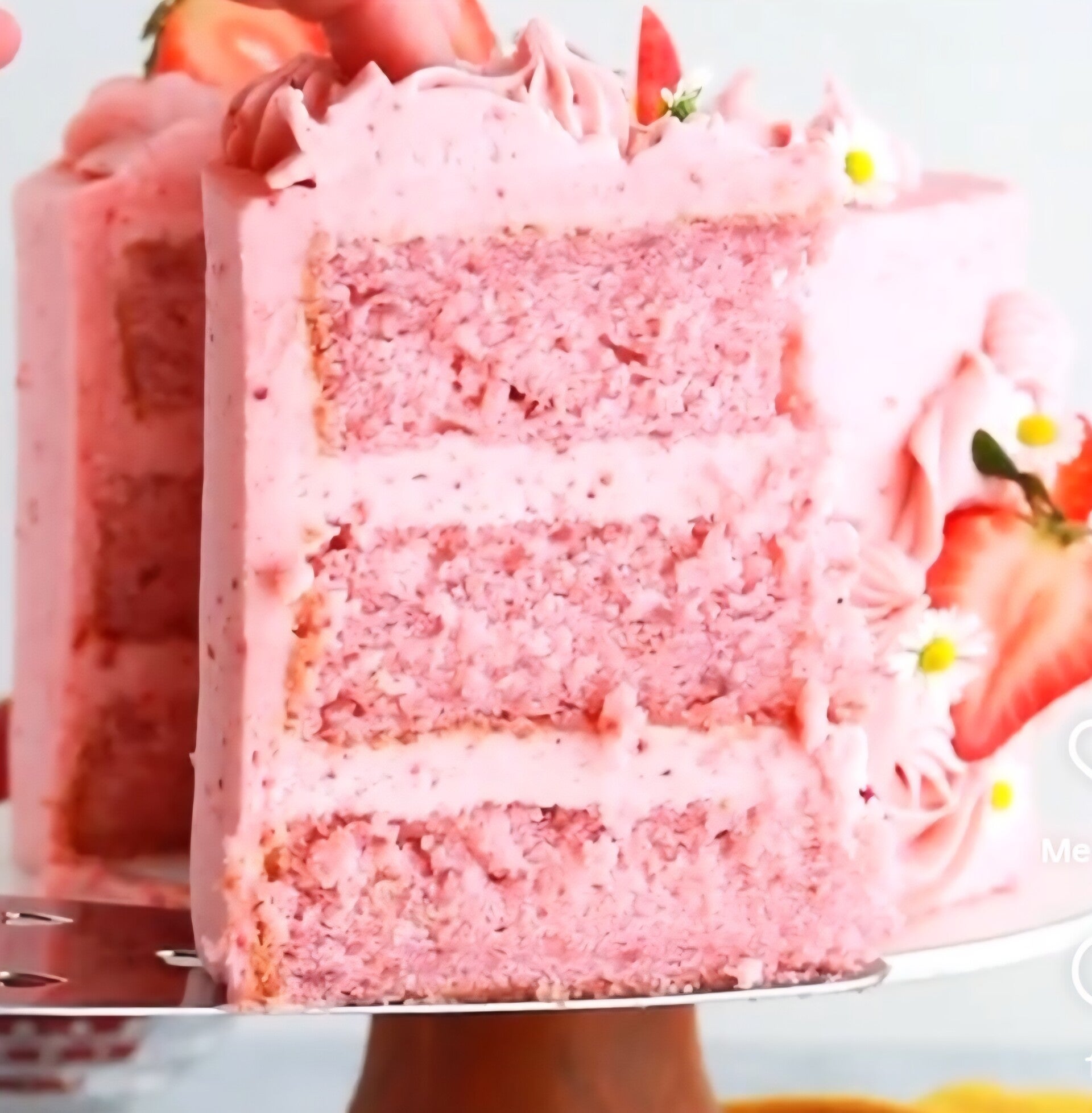 Vanilla and strawberry cake