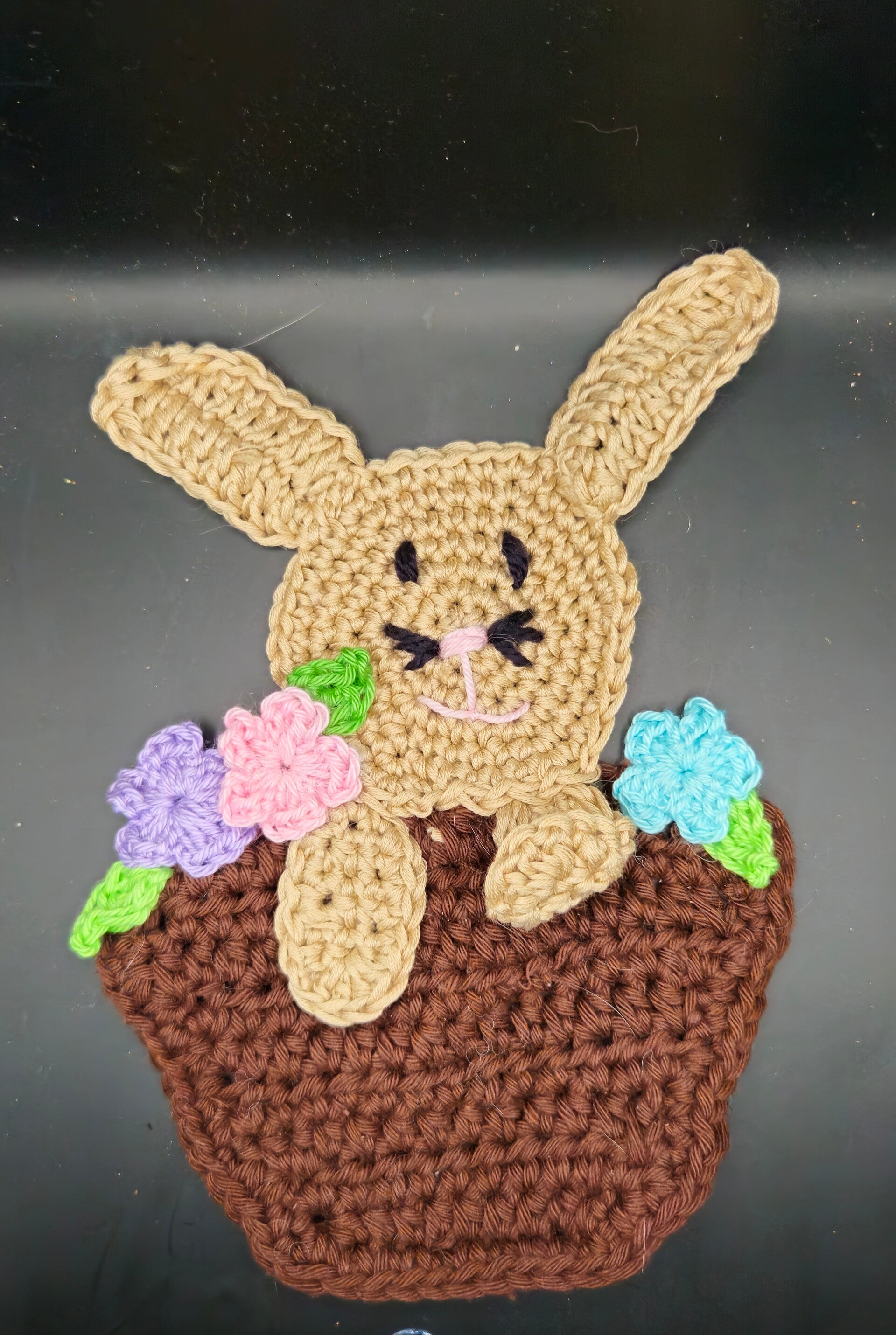 Applikation Hase im Blumentopf
