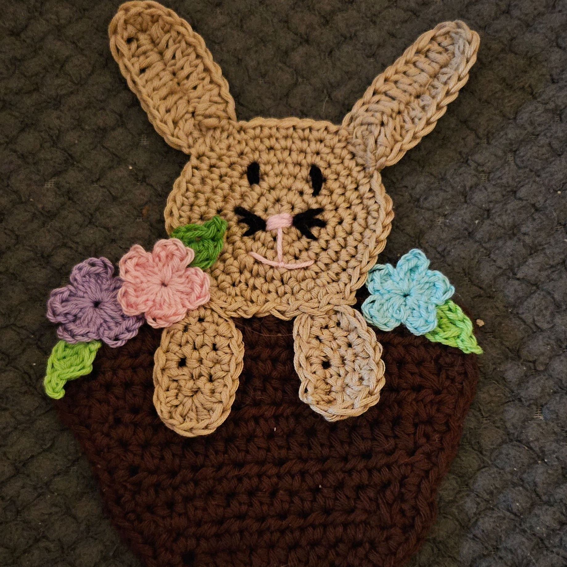 Applikation Hase im Blumentopf