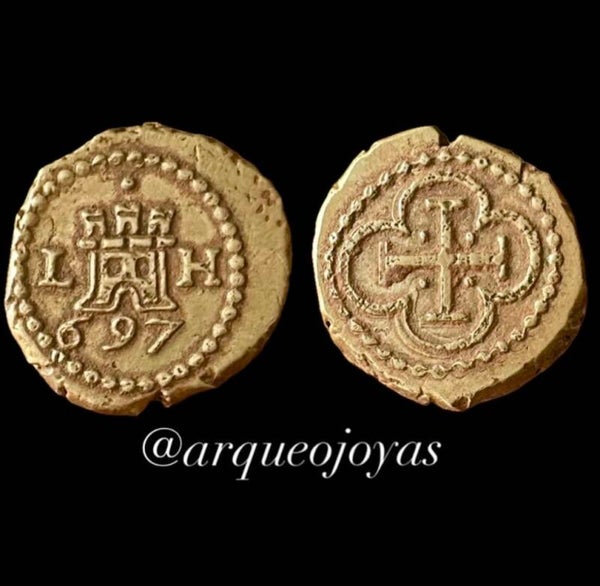 1 escudo 1697 Carlos ii Lima H. ( Acuñada a martillo )