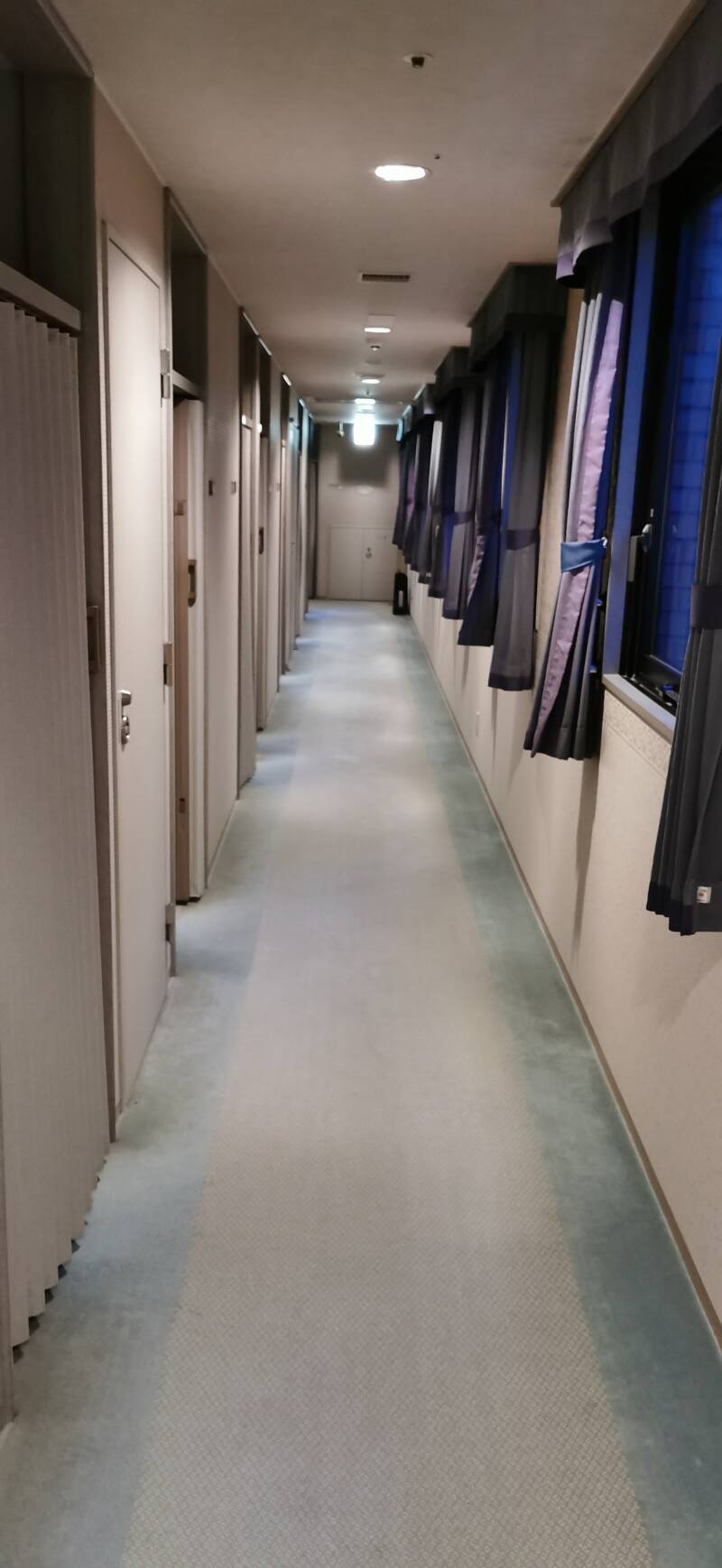 Übernachtung im Kapsel-Hotel Japan | www.japan-blog.com